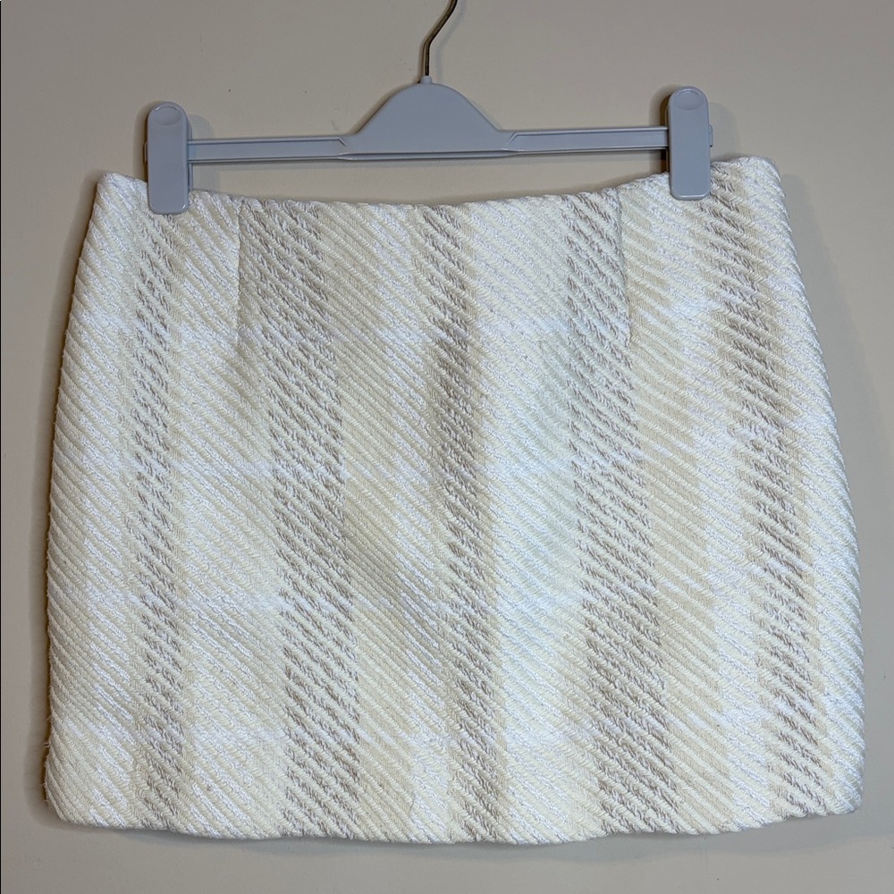 H&M Cream and White Plaid Skirt Size L